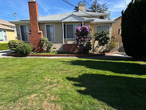 2nd image of 105-107 Hobart Ave #105