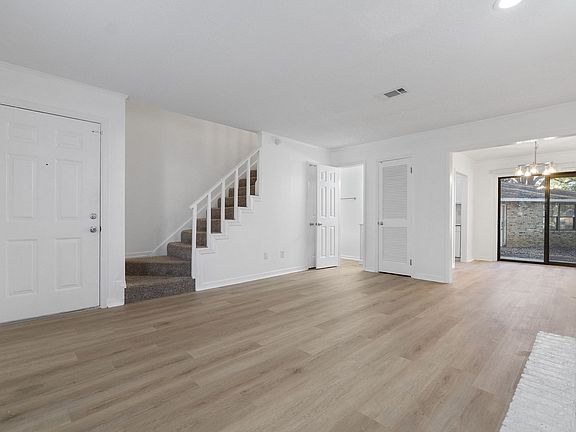 4th image of 3356 Colonial Oaks Dr #9B