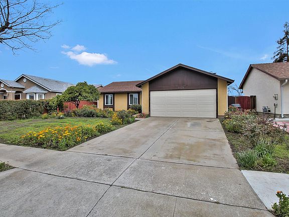 2nd image of 3025 Zion Ln