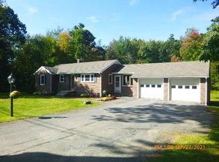 190 West St, Paxton, MA 01612