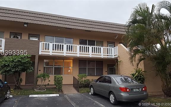 4th image of 9141 Sunrise Lakes Blvd APT 118
