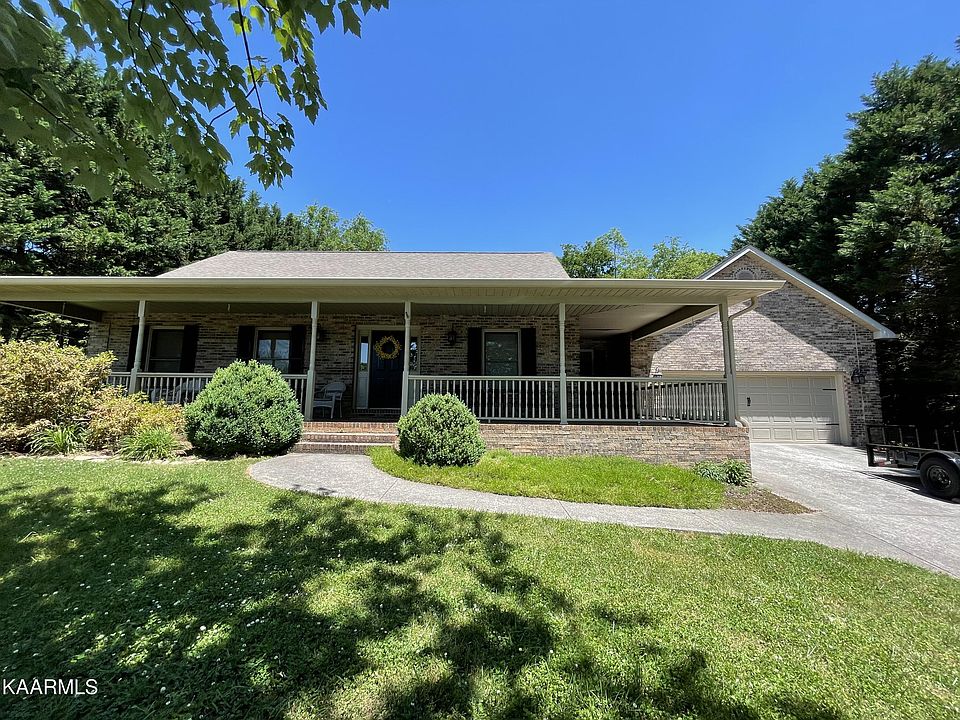 1st image of 842 Somerset Dr