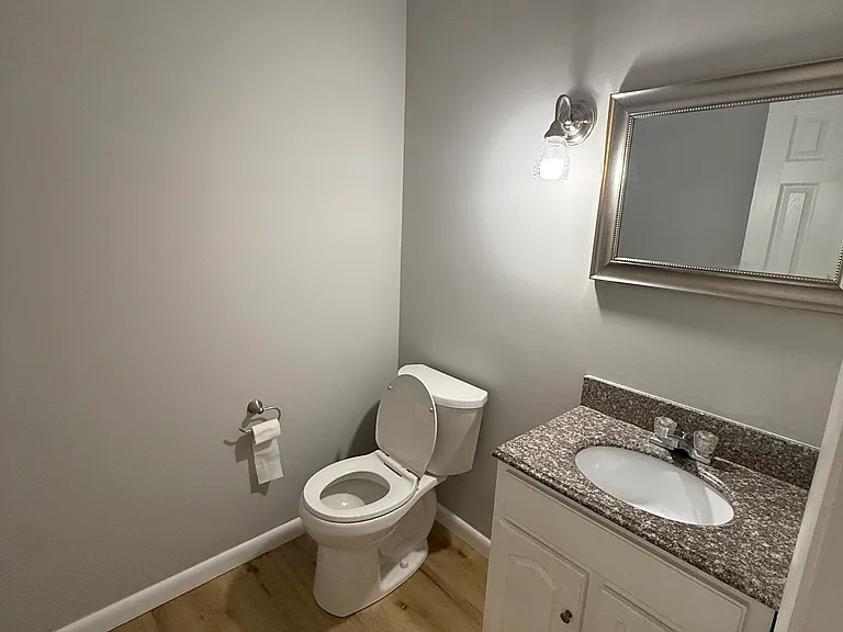 2603 Eisenhower Ct — Photo 8