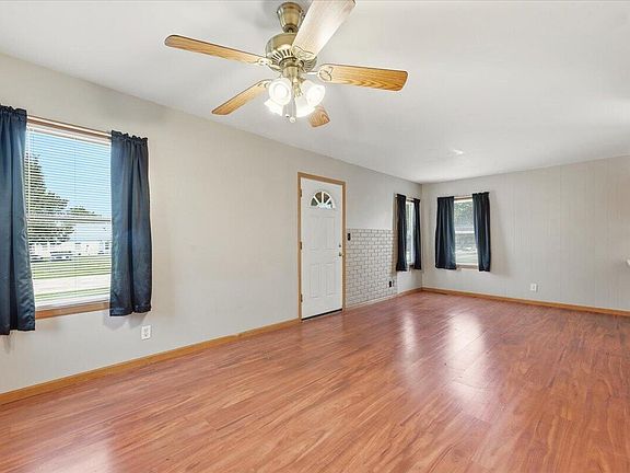 5th image of 3131 7th Ave