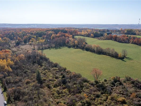 Smallwood Rd #8, Warsaw, NY 14569