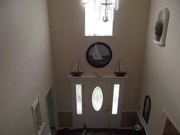 4th image of 1807 Mountain Bay Dr