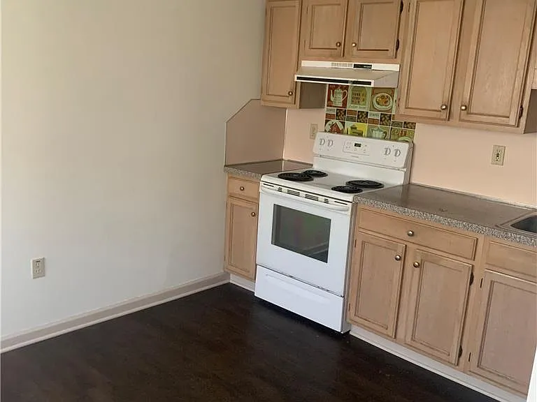 7404 Allemaengel Rd #2 — Photo 10