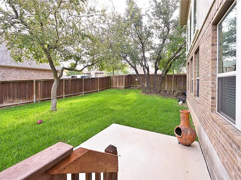 100 Lake Mineral Wells Dr — Photo 40