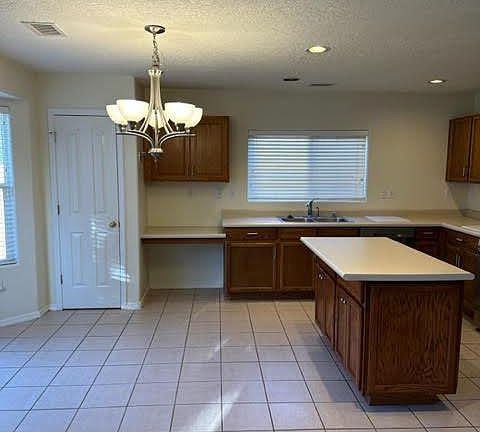 4th image of 1028 Waterfall Dr NE