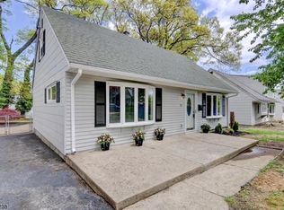 114 Sunrise Ter, Cedar Grove, NJ 07009