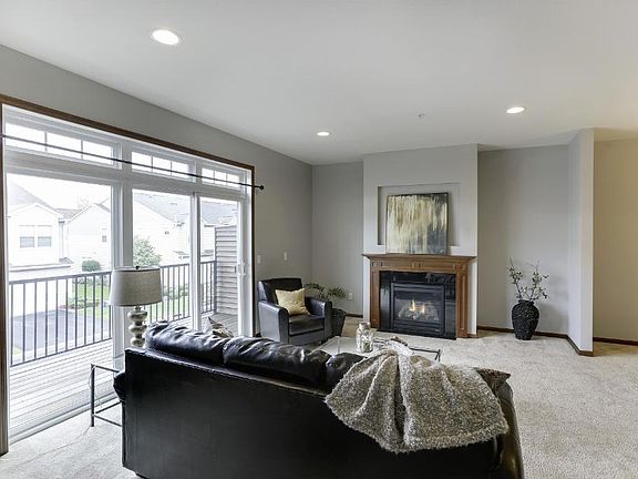 3rd image of 9515 Scott Cir N
