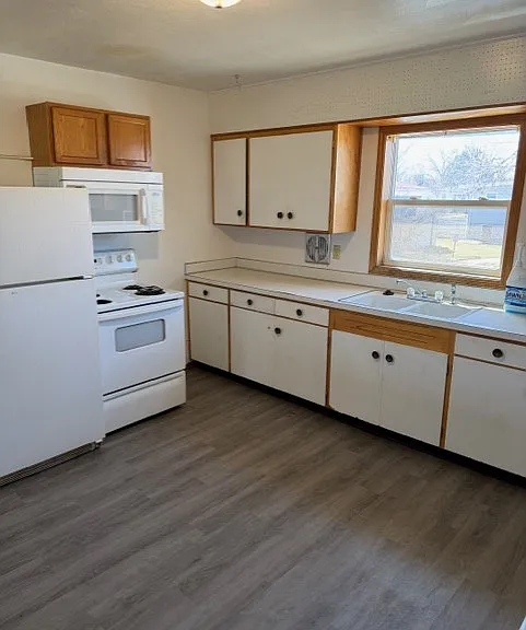 1115 Campbell Dr #9 — Photo 2