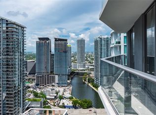 77 SE 5th St #3908, Miami, FL 33131