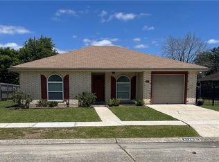 2129 Graham Dr, Gretna, LA 70056
