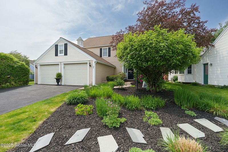 2nd image of 26 St. Agnes Ln