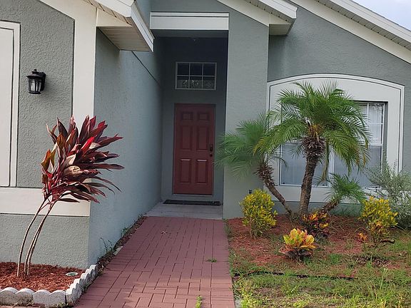 2nd image of 412 Ashley Pl