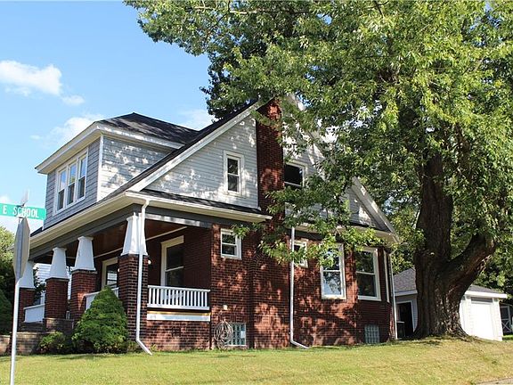 2nd image of 605 E 8th St