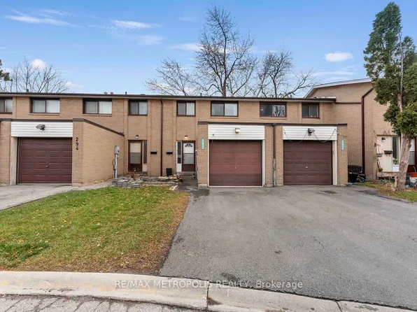 295 Fleetwood Cres, Brampton, ON L6T 2E7