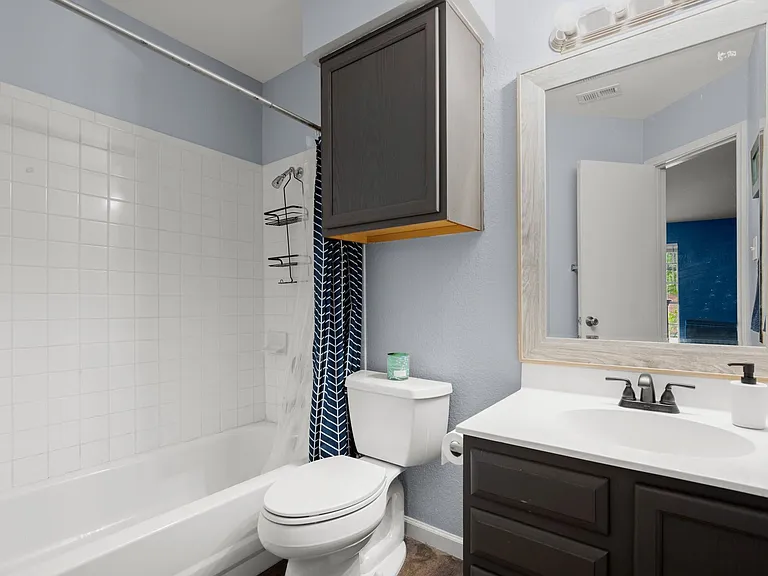 8715 Dandelion Trl — Photo 10