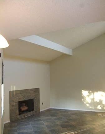 4th image of 18316 Hatteras St APT 29