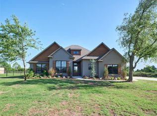 9116 SW 92nd St, Mustang, OK 73064