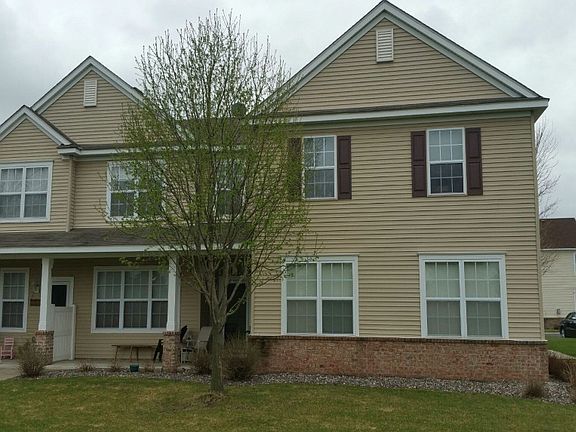 2nd image of 11384 Aberdeen Cir NE Unit B