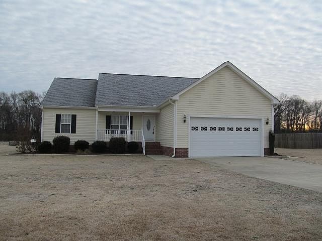 1st image of 308 Towbridge Ln