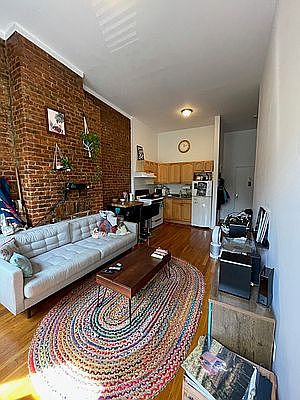 2nd image of 220 Prospect Park W #2F