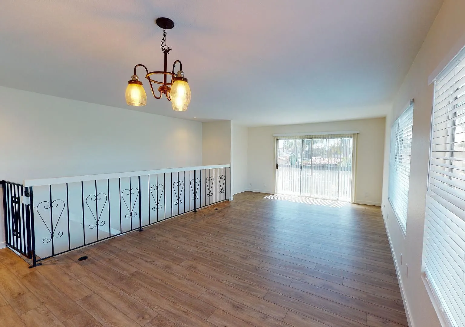 2 bed, 1.5 bath, 1168 sqft, $3,000 — Photo 4