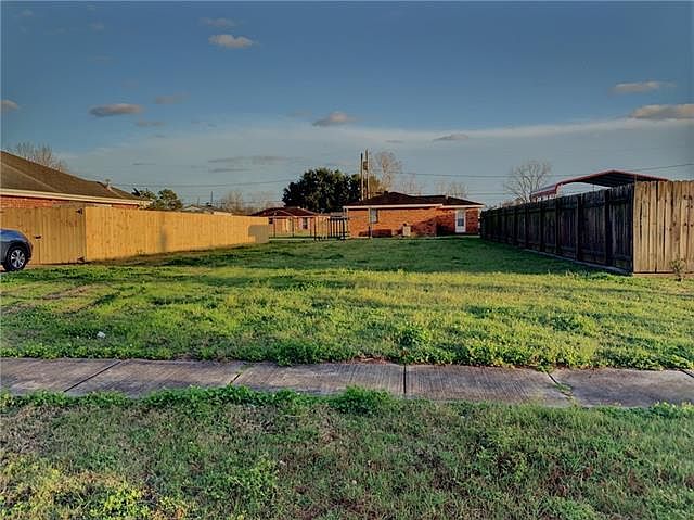 1st image of 3109 Angelique Dr