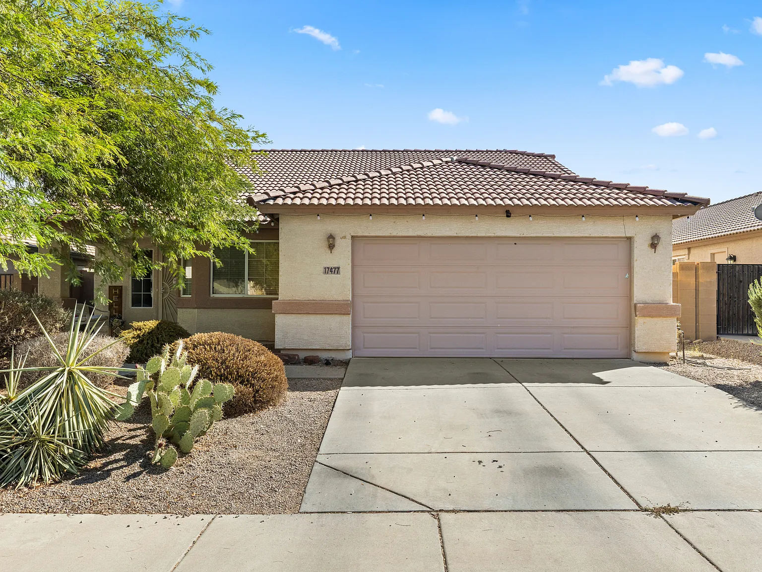 3 bed, 1820 sqft, $1,850 — Photo 1