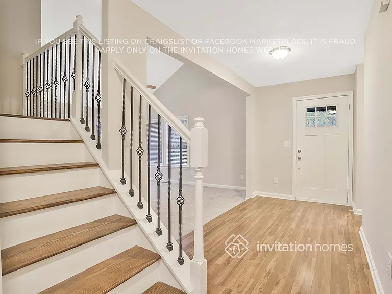 2621 Windridge Dr — Photo 4