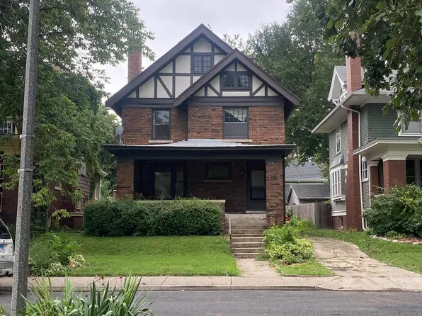 1113 N Institute Pl, Peoria, IL 61606