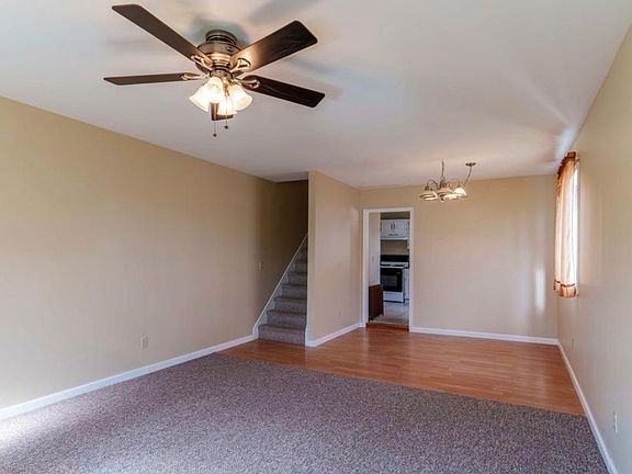 4th image of 550 Eynon St Unit 1