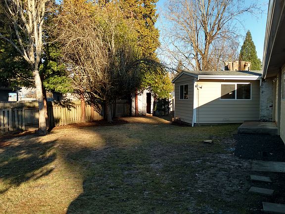 3rd image of 1341 NE 12th Ave