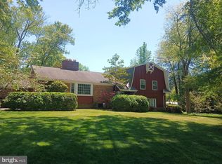 1917 Wakefield St, Alexandria, VA 22308