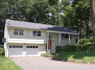 37 Beech Rd, Randolph, NJ 07869