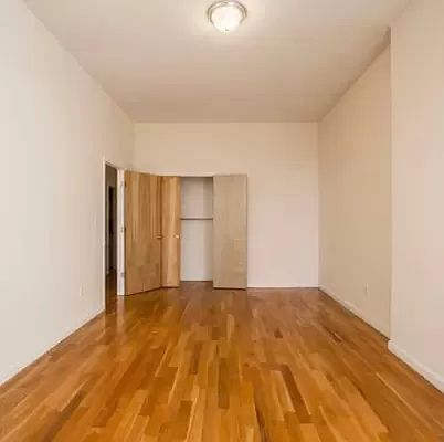 4th image of 154 Grattan St #1F