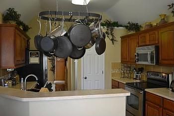 3rd image of 5707 Meadow Wood Dr