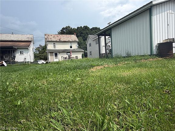 2nd image of 120 Main St