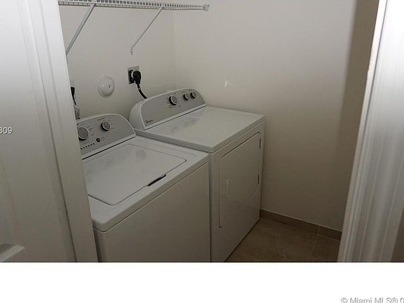 4th image of 10349 NW 70th Ln