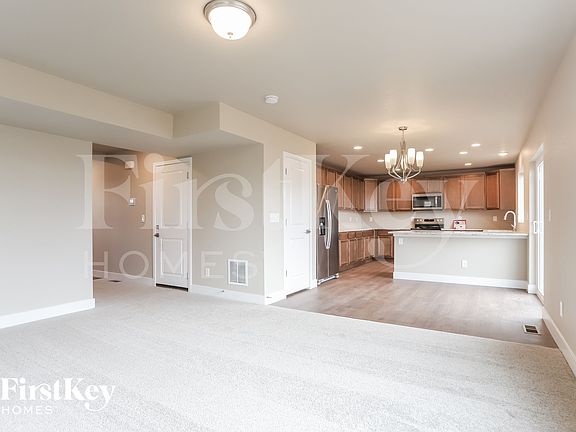 3rd image of 10616 Horton Dr