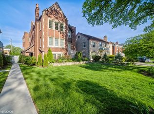 1443 Bonnie Brae Pl #2, River Forest, IL 60305
