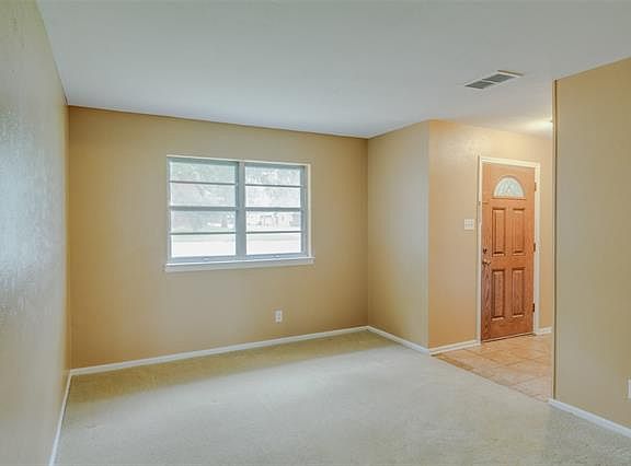 5th image of 3716 Falcon Dr
