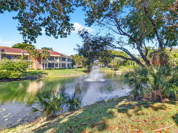 7484 La Paz Boulevard #103, Boca Raton, FL 33433