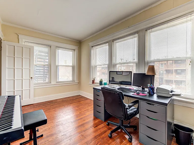 6331 Southwood Ave #2E — Photo 21