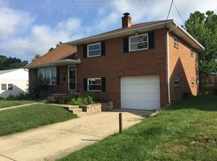 1912 Lincoln Ave, Saint Albans, WV 25177
