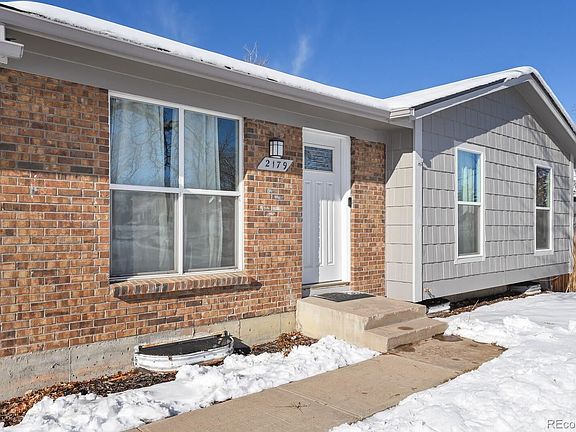 3rd image of 2179 S Kittredge Way