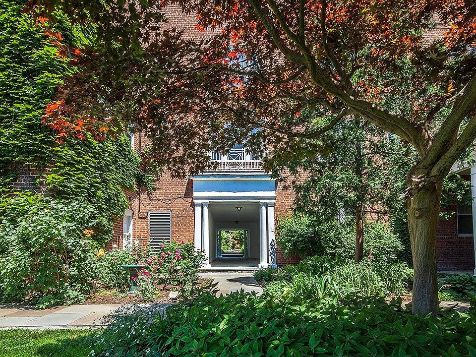 Beautiful Courtyards