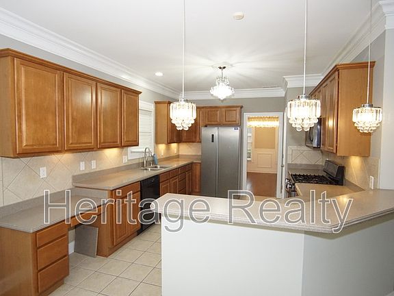 5th image of 1850 Stone Harbor Way
